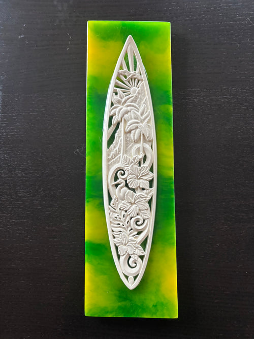  “ʻĀina” Hawaiiana surfboard artwork — oil on resin cast from a full surfboard, honoring Hawaiian connection to land and culture. Limited edition art piece crafted by art piece by Ruben Aria Jr.
Hawiian Carvings, Surf board art, Hawaii Art, spirit, inspiration, waves, mountains, relics, resin art, museum pieces.